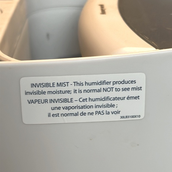HONEYWELL QuietCare Cool Moisture Humidifier - Picture 2 of 8